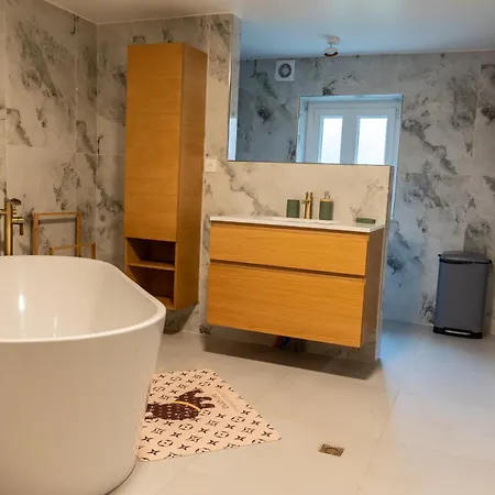 Le Clos Gogh Feriehus *